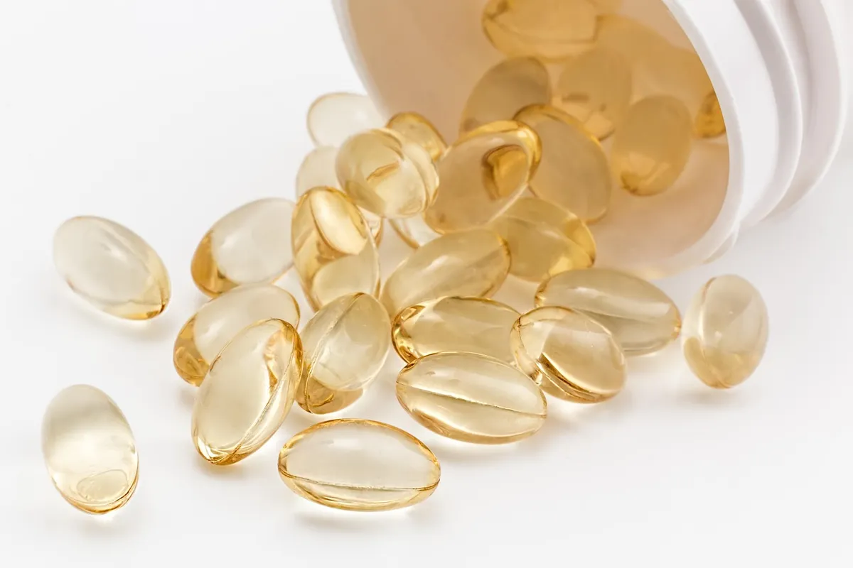 pill, gel capsule, medicine, health, cure, vitamin supplements, medication, pharmacy, treatment, prescription, pharmaceutical, remedy, healthcare, medical, sick